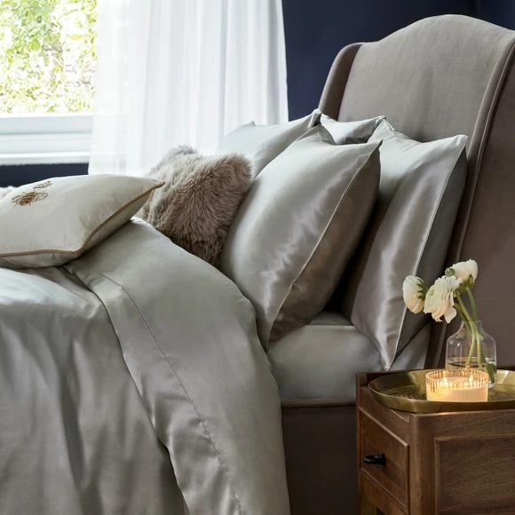 Buy ๐งจ Dorma Dorma Silver 100% Silk Duvet Cover ๐ 2 Buy ๐งจ Dorma Dorma Silver 100% Silk Duvet Cover ๐ - Image 2