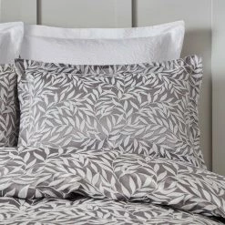 Brand new ✨ Dorma Dorma Willow Leaf Oxford Pillowcase Pair ⌛