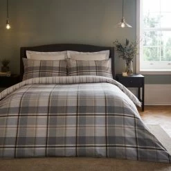 Outlet ๐คฉ Dorma Dorma Heritage Check 100% Brushed Cotton Duvet and Pillowcase Set ๐