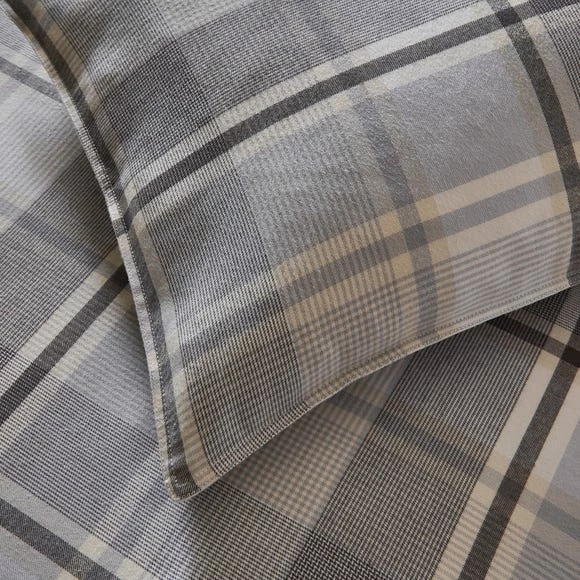 Coupon 🔔 Dorma Dorma Heritage Check 100% Brushed Cotton Continental Pillowcase Set 🎉 2 Coupon 🔔 Dorma Dorma Heritage Check 100% Brushed Cotton Continental Pillowcase Set 🎉 - Image 2